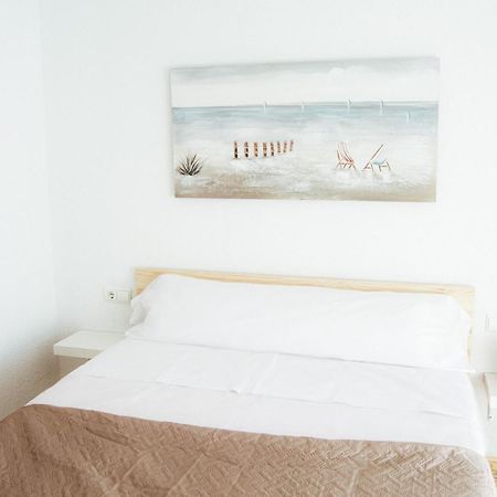Sol Y Mar Apartments, A 200M De La Playa En El Centro סנטה פולה מראה חיצוני תמונה